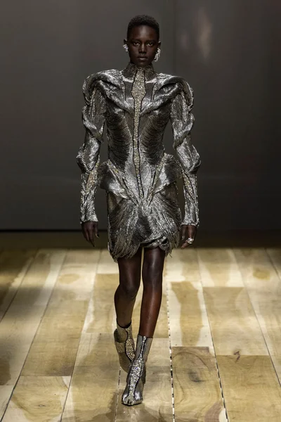 Look 39